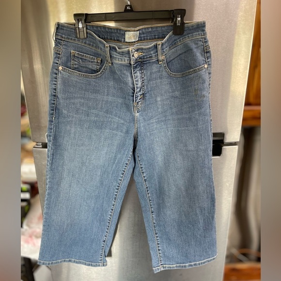Y2K VINTAGE Levi San Francisco Strauss cropped wide leg jeans. Size 18‎ - Picture 1 of 13